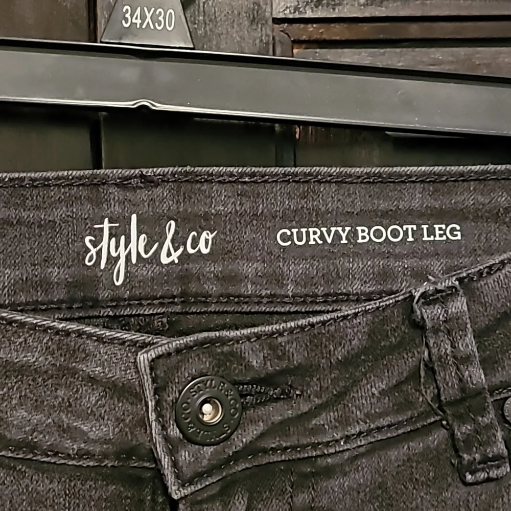 Curvy boot leg black jeans - Picture 5 of 6